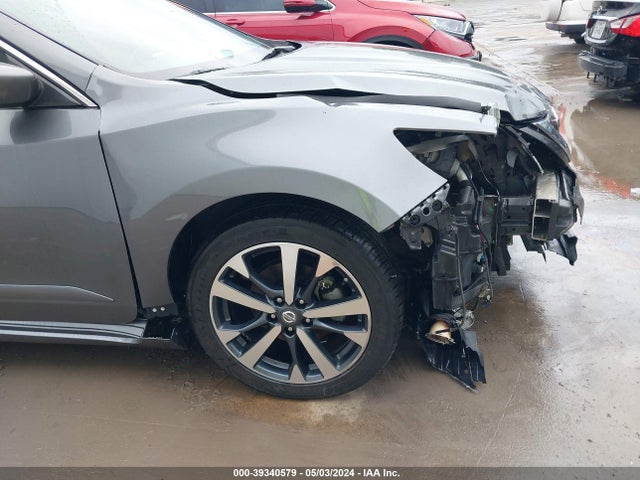 Nissan Altima 2.5 Sr 2017 1N4AL3AP9HC154828 Image 18