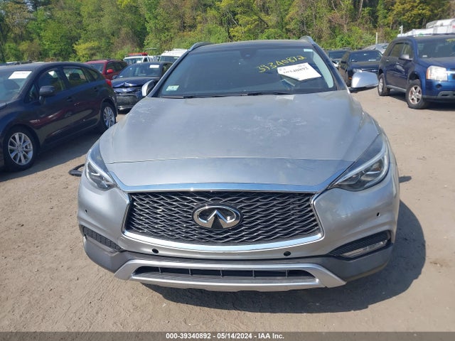 Infiniti Qx30 Essential 2018 SJKCH5CR2JA004850 Image 13