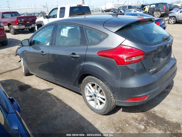 Ford FOCUS SE 2018 1FADP3K24JL326273 Image 3