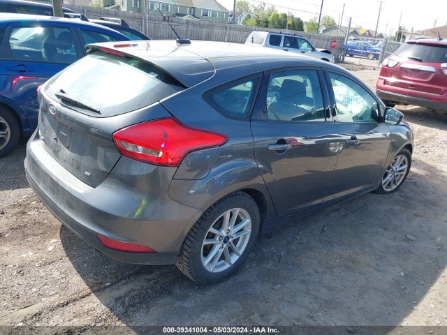 Ford FOCUS SE 2018 1FADP3K24JL326273 Image 4