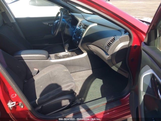 Nissan Altima 2.5 S 2014 1N4AL3AP4EN261477 Image 5