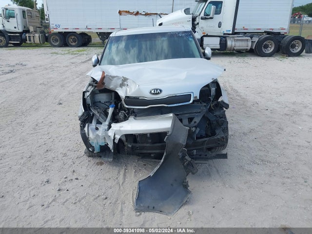 KIA Soul 2015 KNDJN2A25F7777128 Image 6