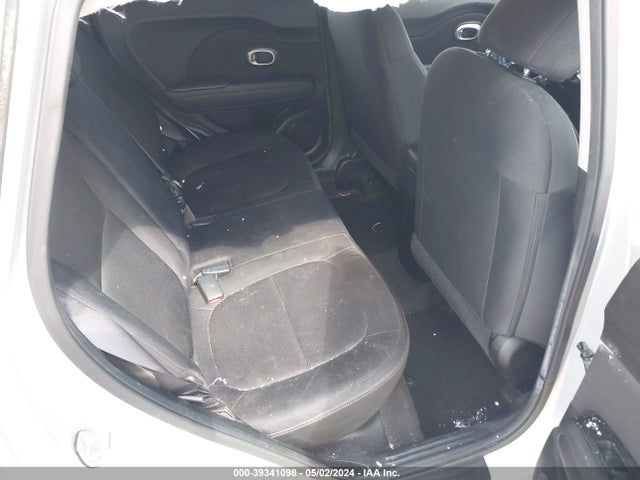 KIA Soul 2015 KNDJN2A25F7777128 Image 8