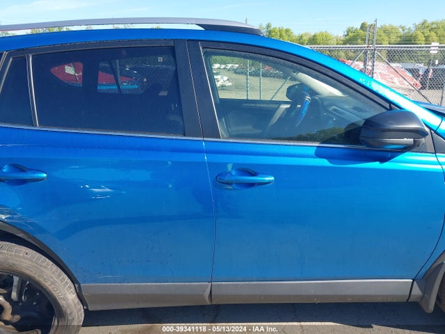 Toyota RAV4 LE 2018 JTMBFREV3JJ202357 Image 13