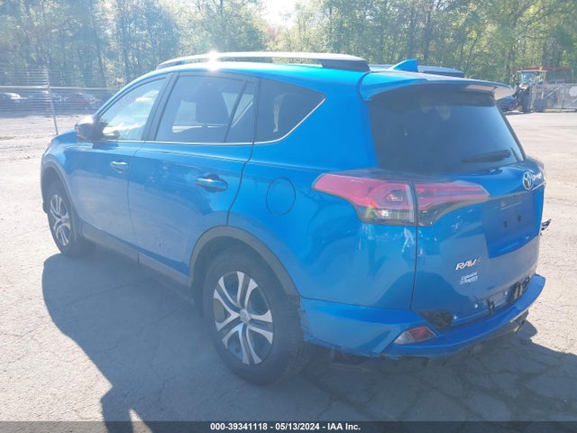 Toyota RAV4 LE 2018 JTMBFREV3JJ202357 Image 3