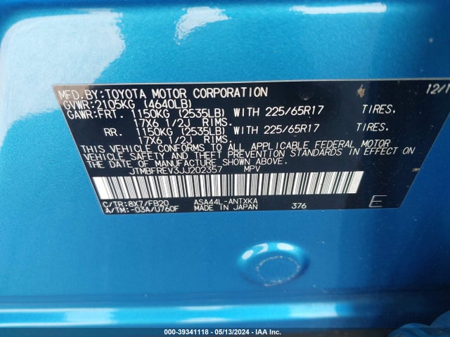 Toyota RAV4 LE 2018 JTMBFREV3JJ202357 Image 9