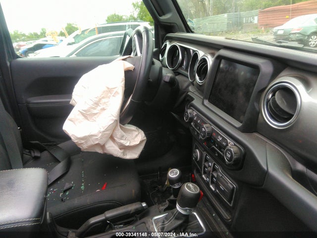 1C4HJXEN5KW681706 Jeep Wrangler Unlimited Sahara 4x4