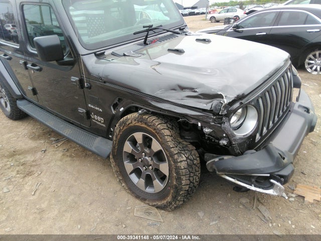 1C4HJXEN5KW681706 Jeep Wrangler Unlimited Sahara 4x4