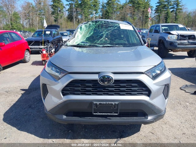 Toyota RAV4 LE 2020 JTMF1RFV7LD053029 Image 13