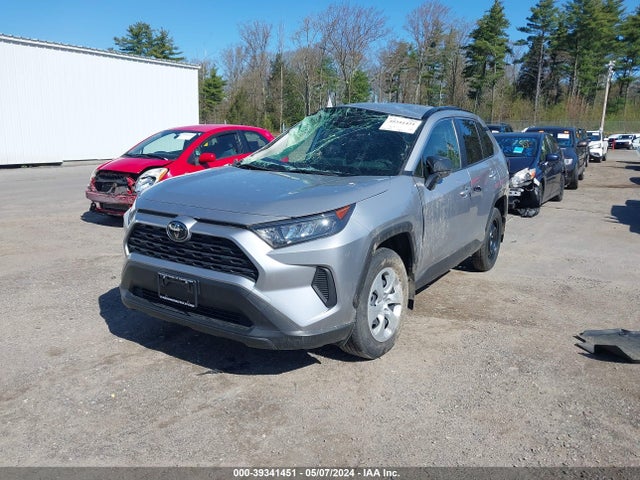 Toyota RAV4 LE 2020 JTMF1RFV7LD053029 Image 2