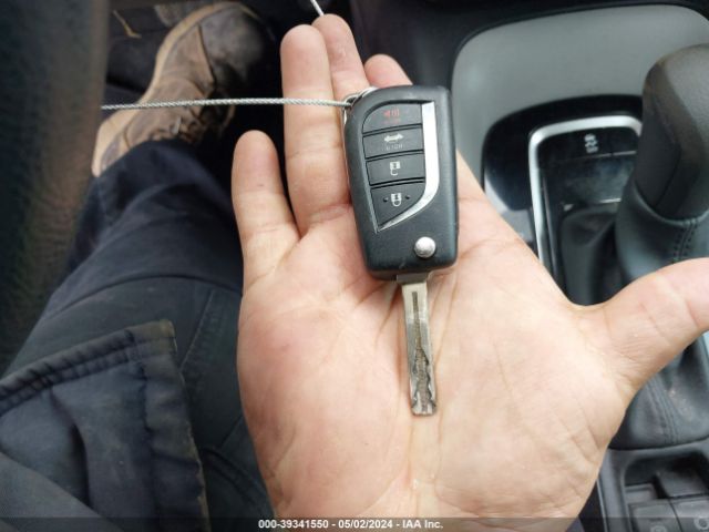 5YFEPMAE8MP213809 Toyota COROLLA LE
