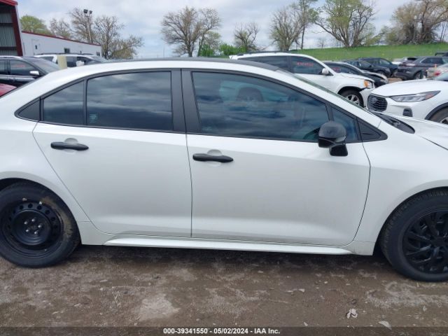 5YFEPMAE8MP213809 Toyota COROLLA LE