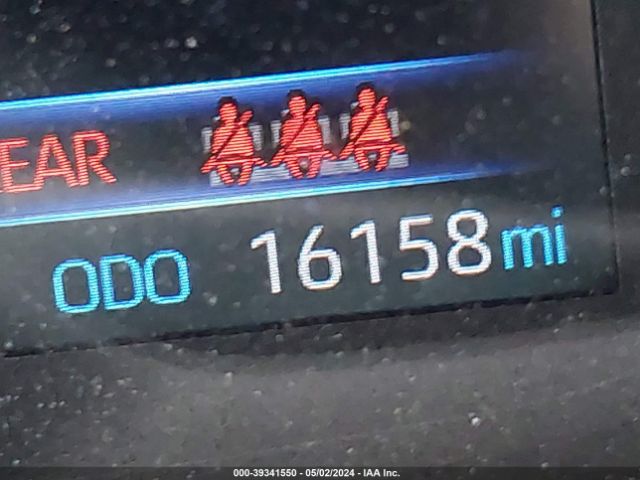 5YFEPMAE8MP213809 Toyota COROLLA LE
