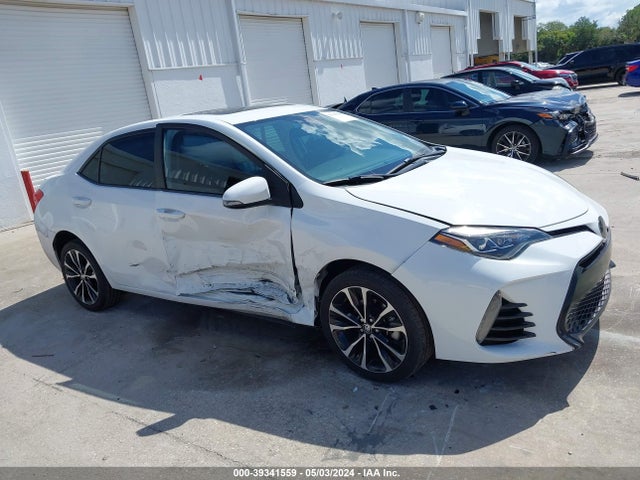 Toyota COROLLA SE 2018 5YFBURHE4JP830019 Image 13