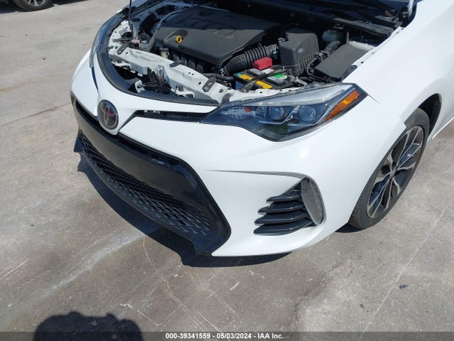 Toyota COROLLA SE 2018 5YFBURHE4JP830019 Image 6