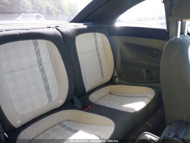 3VWFD7AT9JM704645 Volkswagen Beetle 2.0t Coast/2.0t S