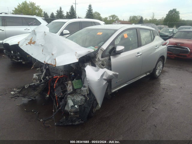 Nissan LEAF S 2018 1N4AZ1CP9JC300957 Image 2