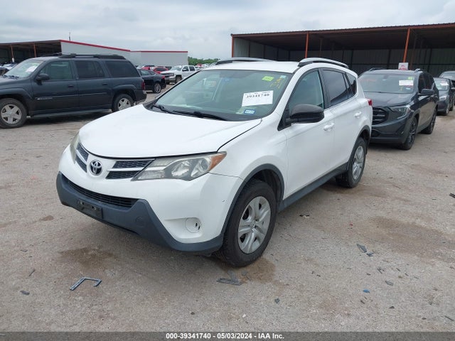 Toyota RAV4 LE 2014 2T3ZFREV9EW073238 Image 2