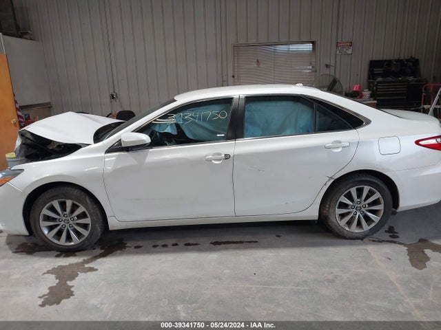 Toyota CAMRY XLE 2015 4T1BF1FKXFU081320 Image 14