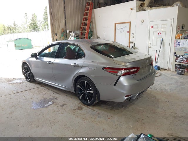 Toyota CAMRY XSE 2018 4T1B61HK8JU027357 Image 3