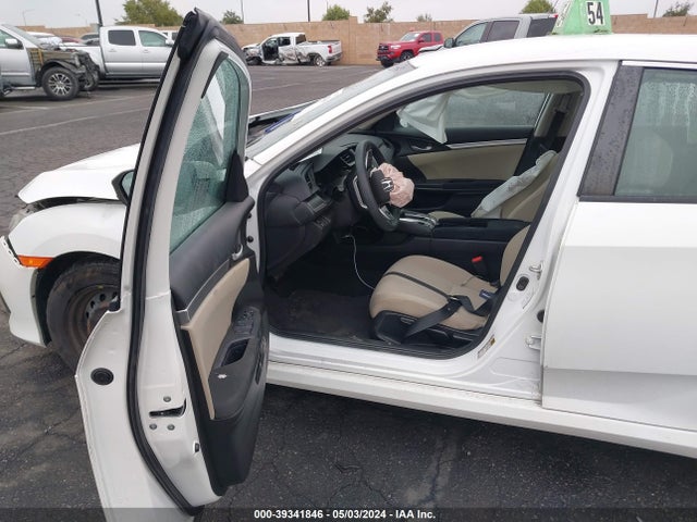 Продажа на аукционе авто 2018 Honda Civic Lx, vin: 2HGFC2F5XJH536467, номер лота: 39341846