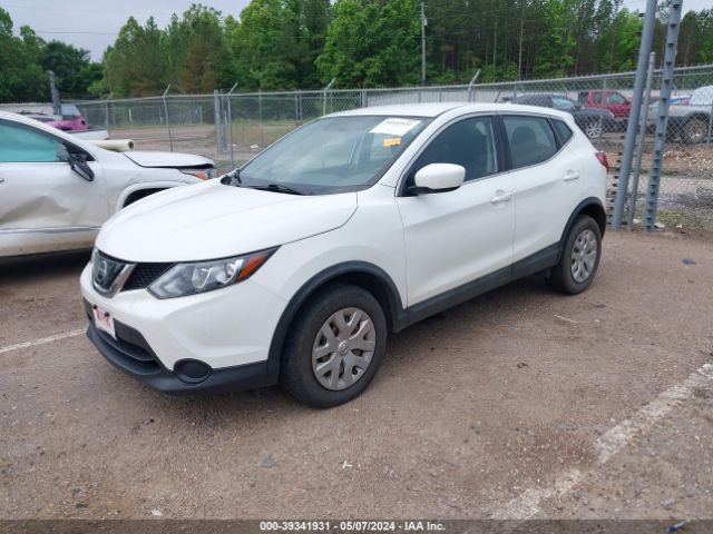 JN1BJ1CP5JW151034 Nissan Rogue Sport S
