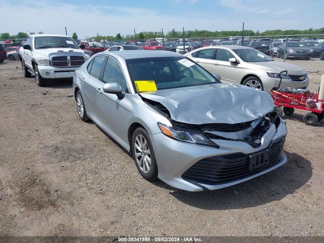 Toyota CAMRY LE 2018 JTNB11HK9J3024293 главное изображение