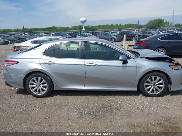 Toyota CAMRY LE 2018 JTNB11HK9J3024293 Image 14
