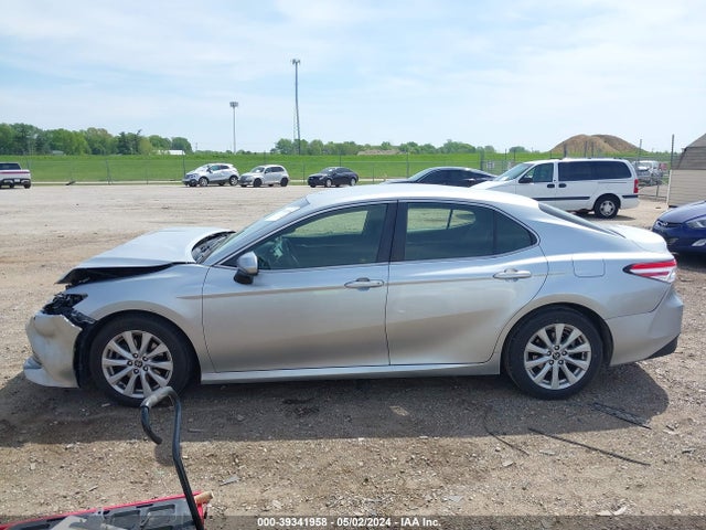 Toyota CAMRY LE 2018 JTNB11HK9J3024293 Image 15