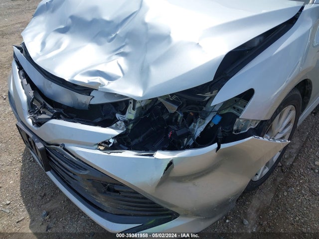 Toyota CAMRY LE 2018 JTNB11HK9J3024293 Image 12