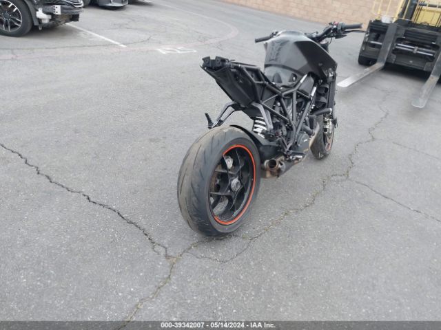 2018 KTM 1290 VBKV39409JM986374 Photo 3