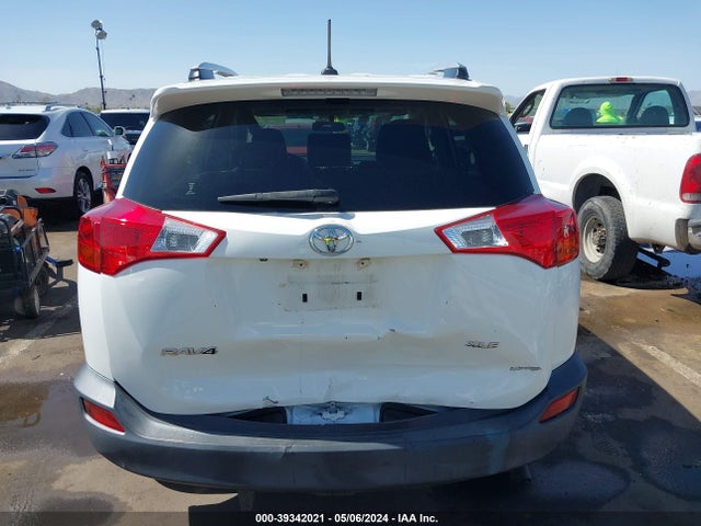 Toyota Rav4 Xle 2015 JTMWFREV7FJ046672 Image 16