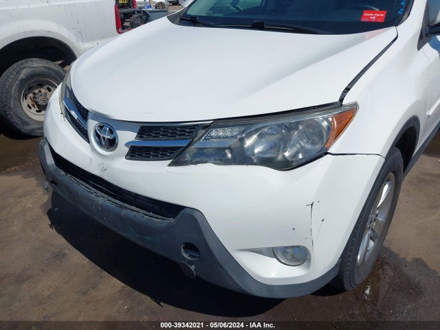 Toyota Rav4 Xle 2015 JTMWFREV7FJ046672 Image 17