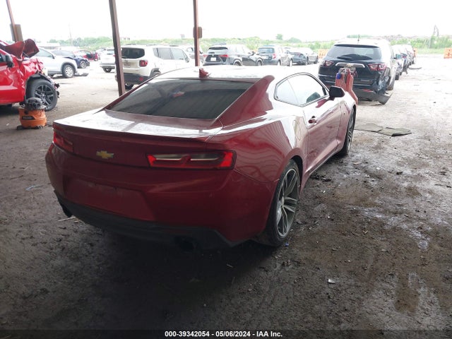 Chevrolet Camaro 2lt 2018 1G1FD1RX1J0160290 Image 4