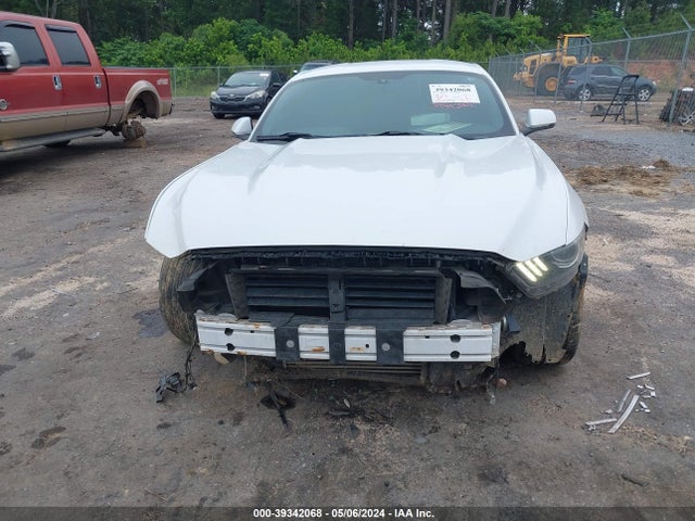 Ford Mustang Ecoboost 2015 1FA6P8THXF5314018 Image 13
