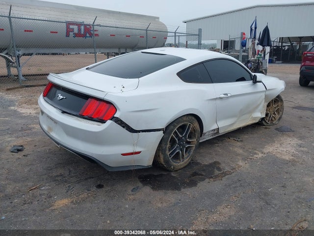 Ford Mustang Ecoboost 2015 1FA6P8THXF5314018 Image 4
