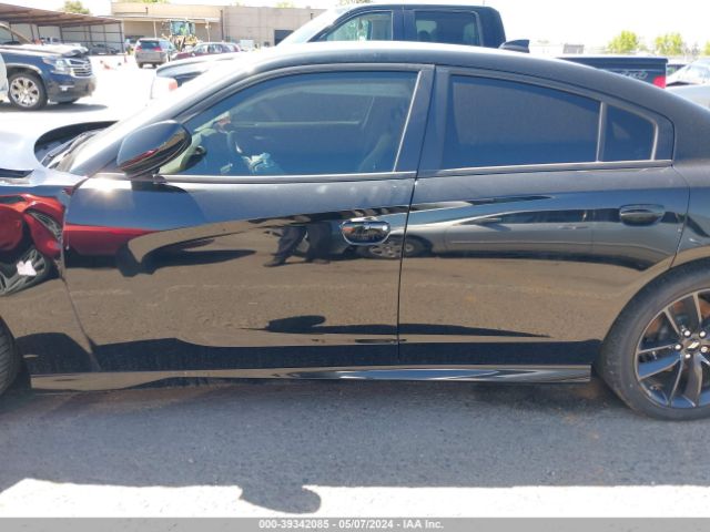 2C3CDXGJ2KH756702 Dodge Charger Scat Pack Rwd