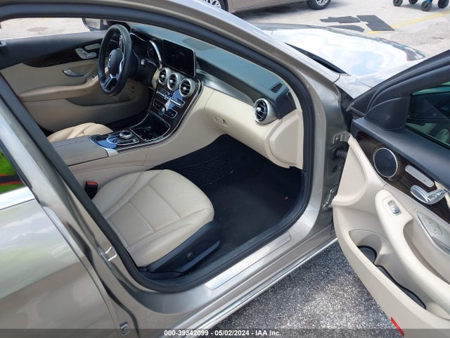 55SWF8DB8LU323140 Mercedes-Benz C 300