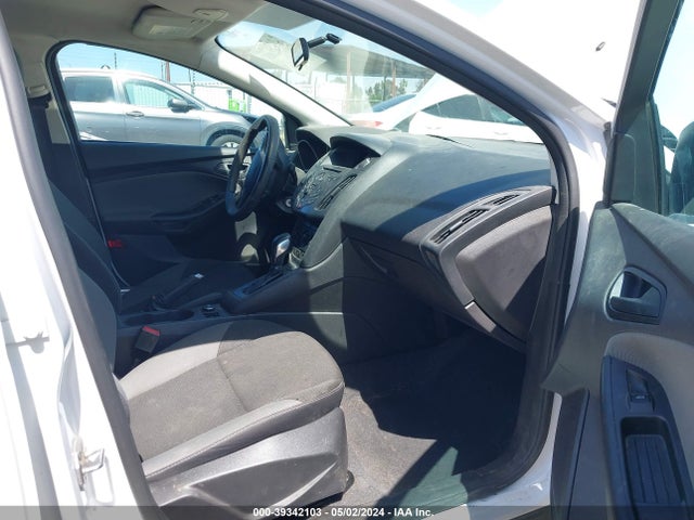 Ford FOCUS S 2014 1FADP3E20EL363483 Image 5