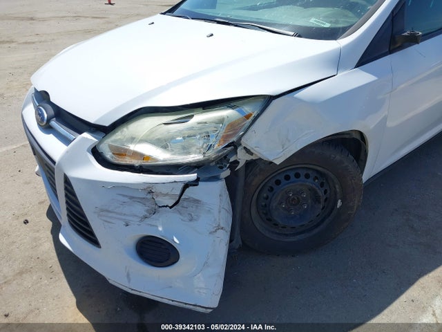 Ford FOCUS S 2014 1FADP3E20EL363483 Image 6