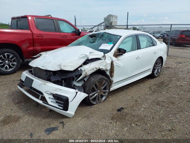 1VWAT7A34GC062410 Volkswagen Passat 1.8t R-line