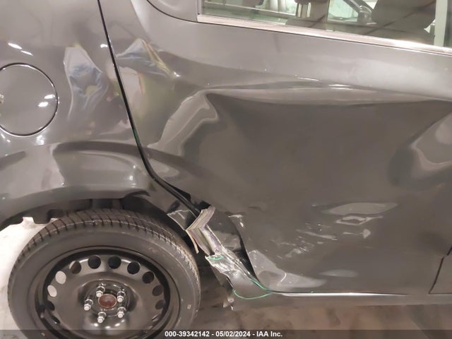 Chevrolet Sonic Lt Auto 2015 1G1JC6SH2F4195093 Image 6
