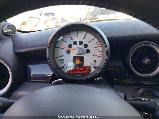 2011 MINI COOPER S WMWSV3C54BTY11821 Photo 6