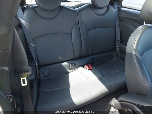 2011 MINI COOPER S WMWSV3C54BTY11821 Photo 7