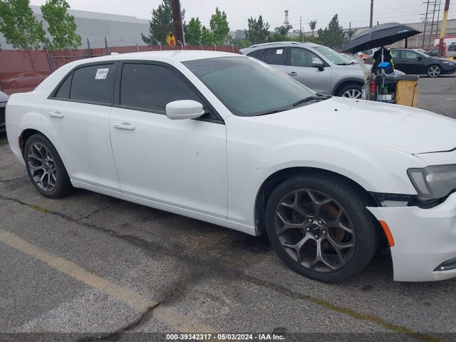 Chrysler 300 300s 2018 2C3CCABG1JH239921 Image 13