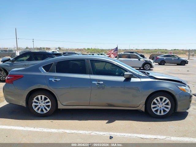 Nissan Altima 2.5 S 2018 1N4AL3AP2JC245672 Image 13