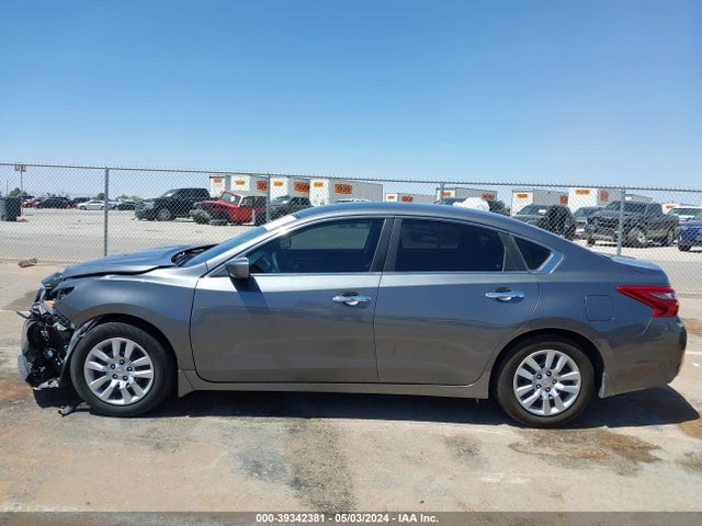 Nissan Altima 2.5 S 2018 1N4AL3AP2JC245672 Image 14