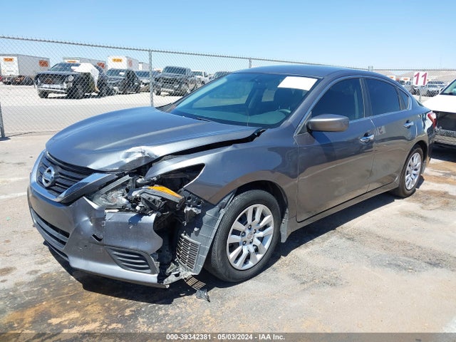 Nissan Altima 2.5 S 2018 1N4AL3AP2JC245672 Image 2