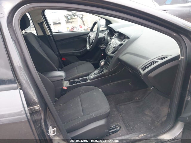 Ford FOCUS SE 2018 1FADP3F22JL244410 Image 5