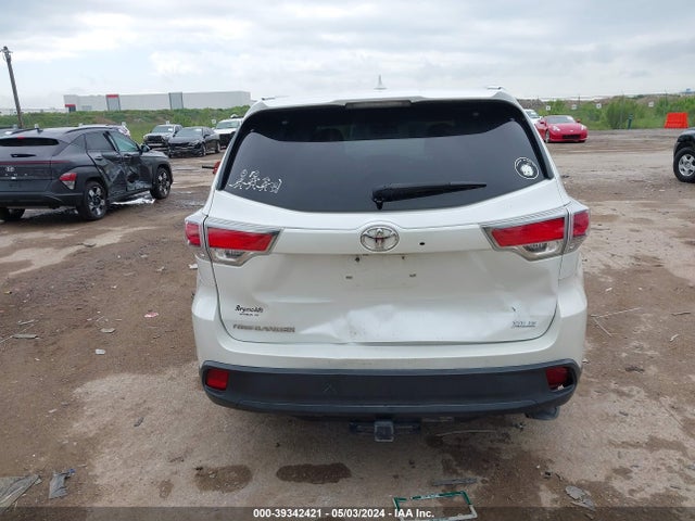 Toyota Highlander Xle V6 2015 5TDKKRFH4FS074239 Image 16